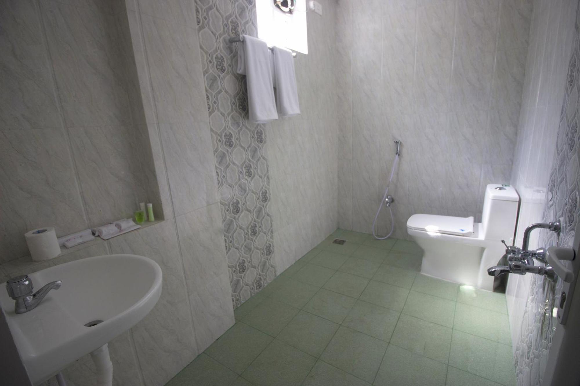 Clinton Park Inn Velankanni Exterior foto